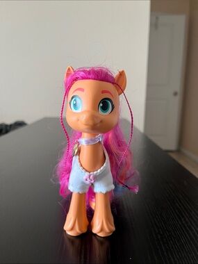 My Little Pony Sunny Starscout F1794 Figure Doll 2021 Hasbro